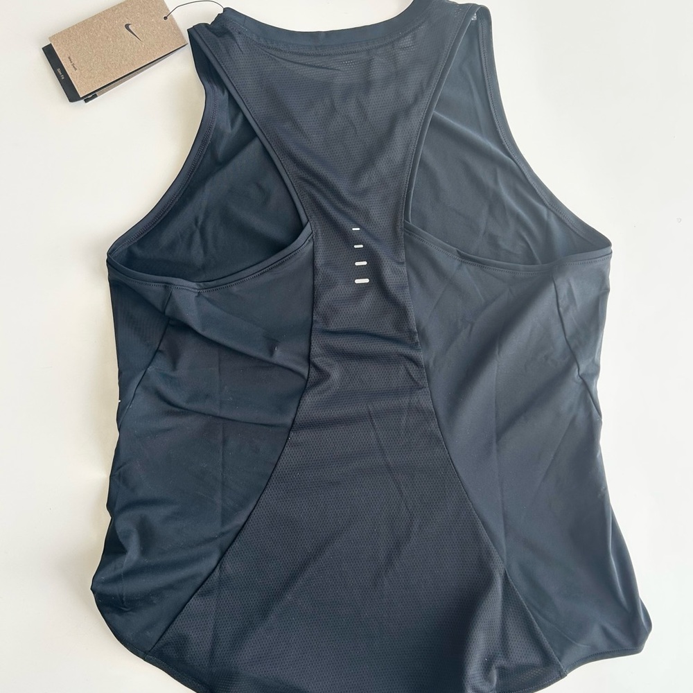 Nike Women's Black Sleeveless Training Tank - Picture 4 of 5